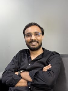 Meet Viraj Thakkar – The Steady Hand Behind Monkey Ads’ Finances